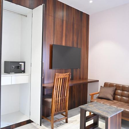 Kitty House Hotel Kolkata Ngoại thất bức ảnh
